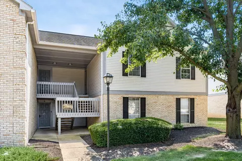 2067 Park Run Dr #D, Columbus, OH 43220