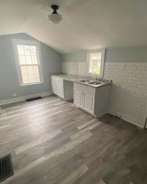 Kitchen - 382 E Franklin St, Circleville, OH 43113 photo 1 of 1