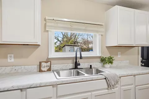 Kitchen - 461 Watt St, Circleville, OH 43113 photo 1 of 1