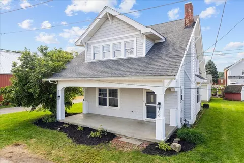 106 Newark St, Hebron, OH 43025