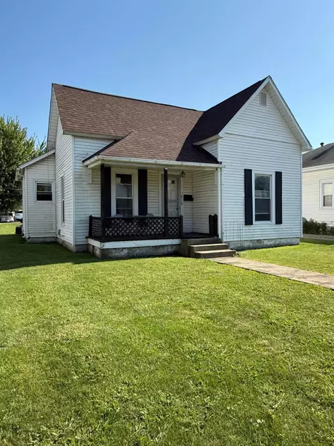 619 Clinton Ave, Washington Court House, OH 43160