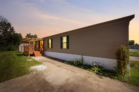 6106 London Groveport Rd #J-38, Grove City, OH 43123