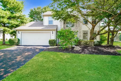624 Village Park Dr, Powell, OH 43065