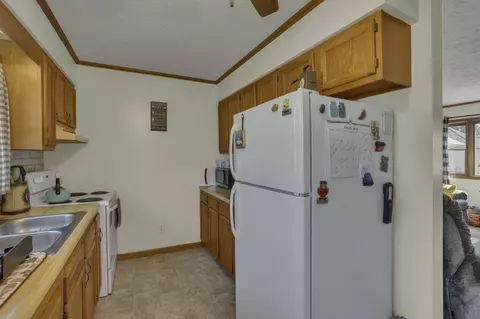 Kitchen - 571 E Main St, Logan, OH 43138 photo 3 of 5