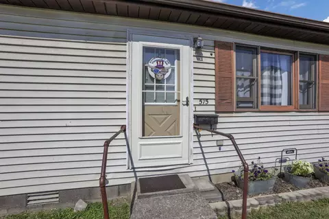 Exterior - 571 E Main St, Logan, OH 43138 photo 1 of 8