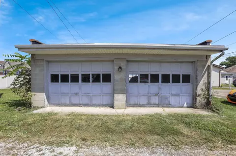 Exterior - 565 E Main St, Logan, OH 43138 photo 4 of 6