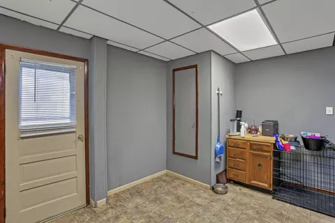 Entry Way - 586 E Main St, Logan, OH 43138 photo 3 of 4
