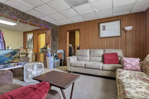 Living - 598 E Main St, Logan, OH 43138 photo 1 of 2