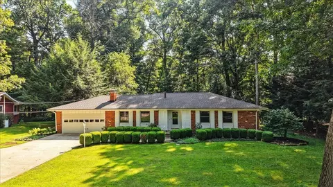 209 Kokosing Dr, Gambier, OH 43022