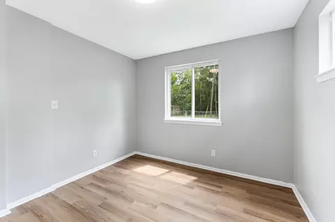 Bedroom - 963 E 13th Ave, Columbus, OH 43211 photo 2 of 17