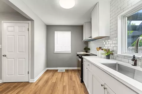 Kitchen - 963 E 13th Ave, Columbus, OH 43211 photo 2 of 2