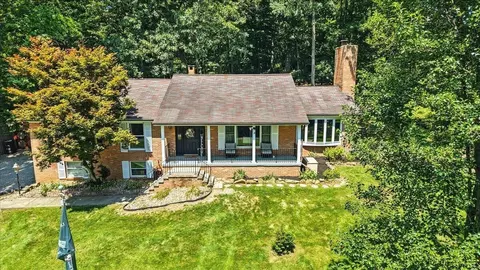 18111 New Gambier Rd, Mount Vernon, OH 43050
