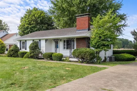 2064 N Columbus St, Lancaster, OH 43130