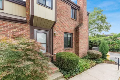 3588 Reed Rd #4, Columbus, OH 43221
