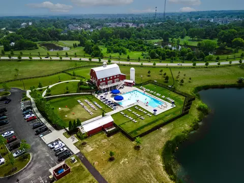 8258 Silvergrass Way, Plain City, OH 43064