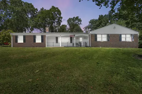29 Applewood Dr, Chillicothe, OH 45601