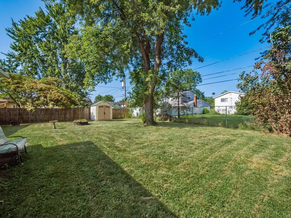 Exterior - 3267 Castleton St, Grove City, OH 43123 photo 12 of 12