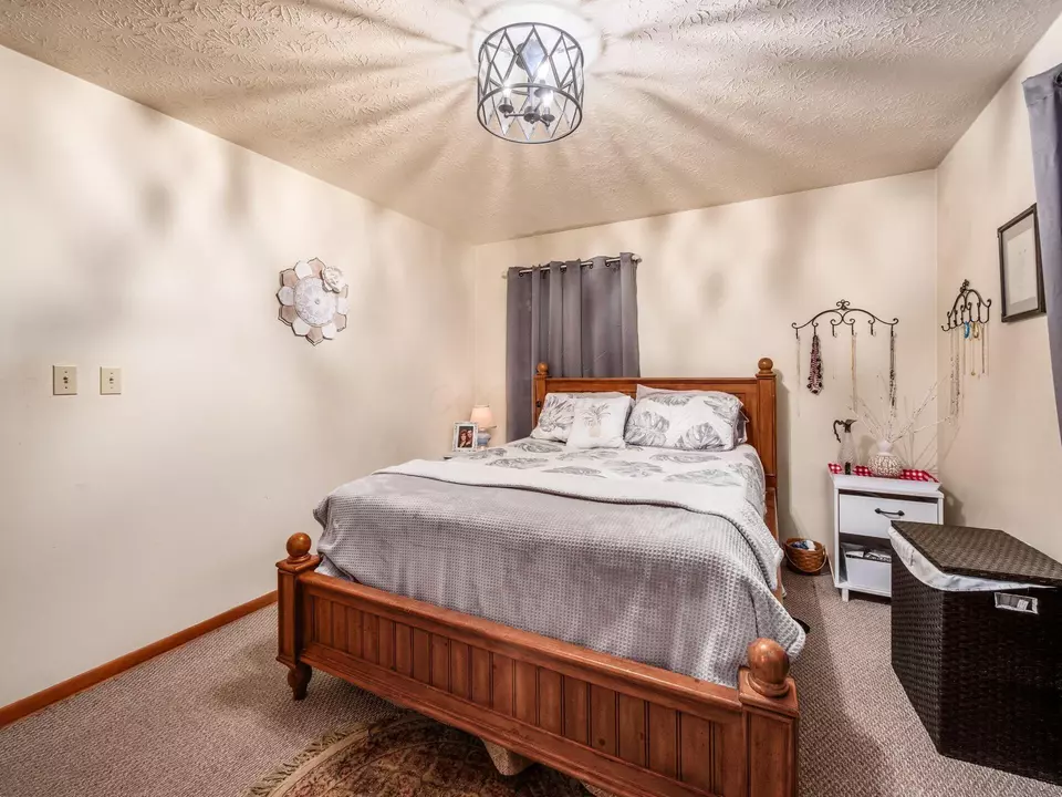 Bedroom - 3267 Castleton St, Grove City, OH 43123 photo 4 of 7