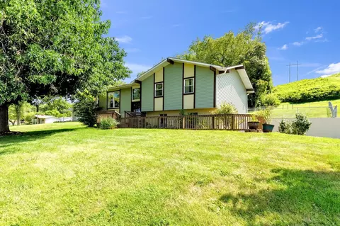 1608 Horns Hill Rd NE, Newark, OH 43055