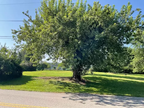 5695 Marietta Rd SE, New Lexington, OH 43764