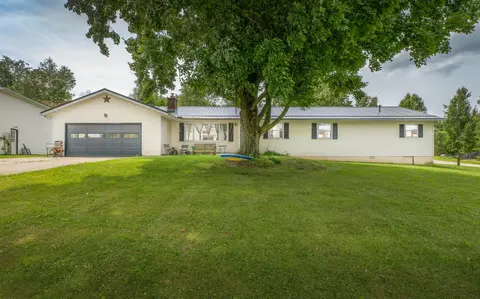 110 E Kochheiser Rd, Bellville, OH 44813
