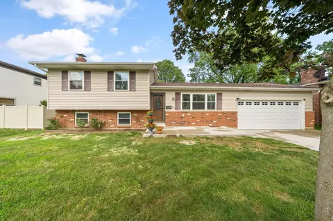 3444 Castleton St, Grove City, OH 43123