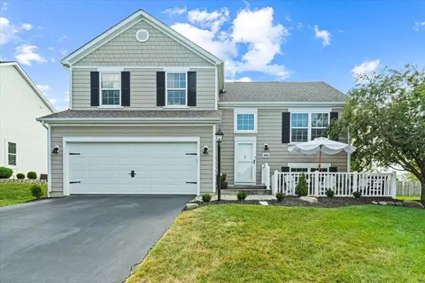 800 Brevard Cir, Pickerington, OH 43147