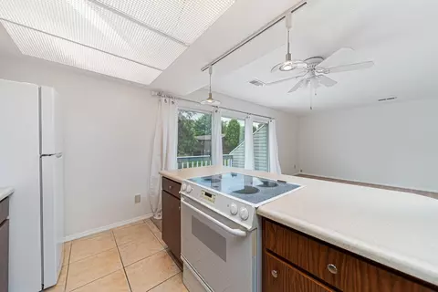 101 W Ticonderoga Dr #B, Westerville, OH 43081