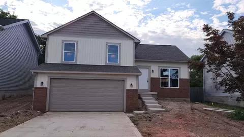 2744 Barrows Rd, Columbus, OH 43232