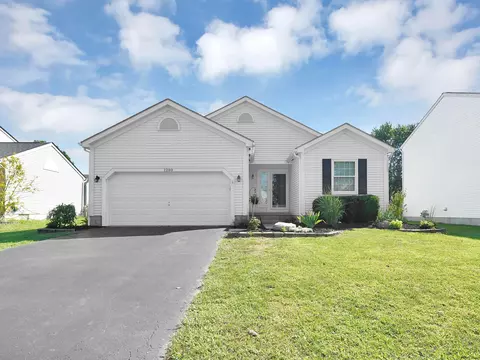 1280 Four Star Dr W, Galloway, OH 43119