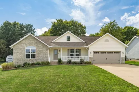 891 Fairway Dr, Howard, OH 43028