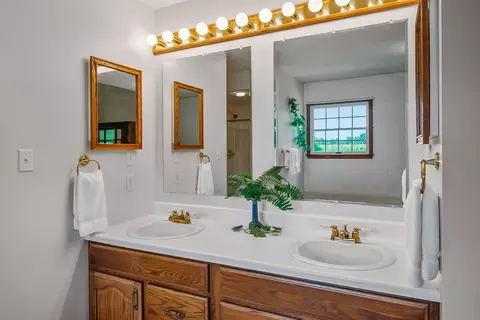 Bath - 4808 Hughes Rd, Prospect, OH 43342 photo 1 of 7