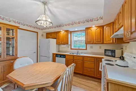 Kitchen - 4808 Hughes Rd, Prospect, OH 43342 photo 7 of 7