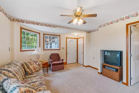 Living - 4808 Hughes Rd, Prospect, OH 43342 photo 2 of 2