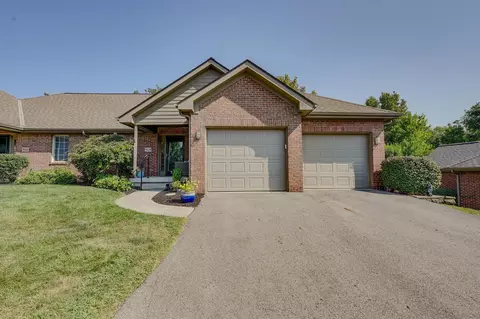 924 Village Brook Way, Columbus, OH 43235