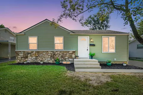 1884 Kirkbridge Ct, Columbus, OH 43227