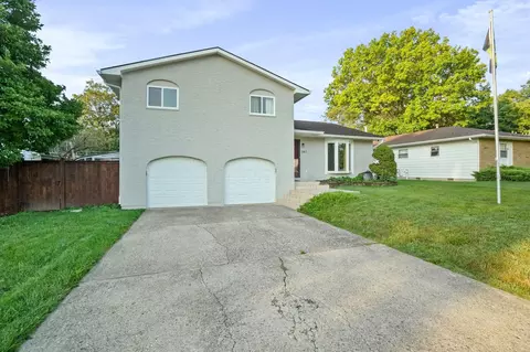 1147 Langland Dr, Columbus, OH 43220