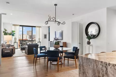 225 John H Mcconnell Blvd #905, Columbus, OH 43215