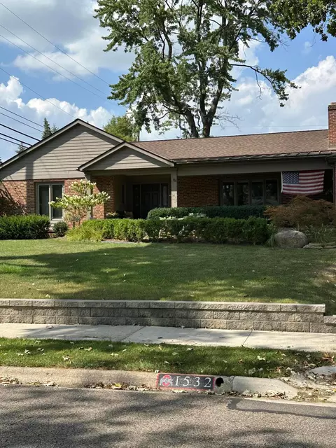 1532 Trentwood Rd, Columbus, OH 43221