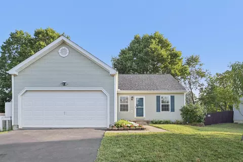 132 Windward Dr, Pataskala, OH 43062