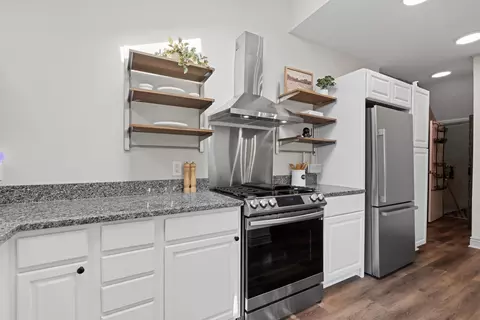 Kitchen - 461 Stanley Ave, Columbus, OH 43206 photo 3 of 4
