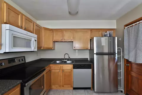 Kitchen - 72 E Stanton Ave, Columbus, OH 43214 photo 2 of 3