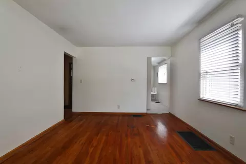 Living - 72 E Stanton Ave, Columbus, OH 43214 photo 3 of 3