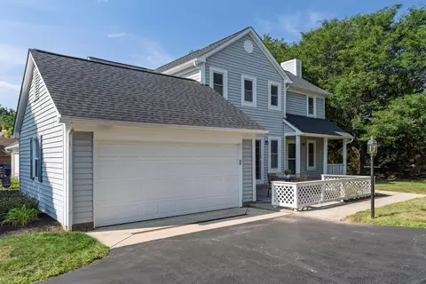 5409 Shannon Park Dr, Dublin, OH 43017