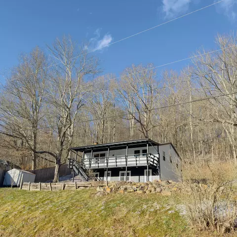 284 Blue Valley Rd SE, Lancaster, OH 43130