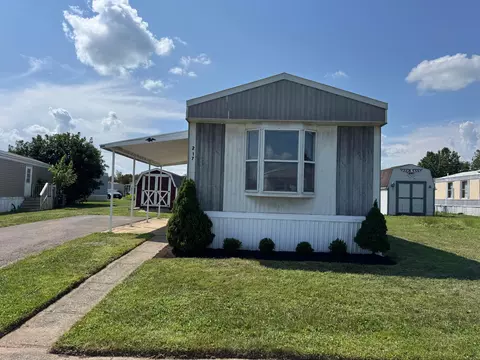 217 Raspberry Cir, Hebron, OH 43025