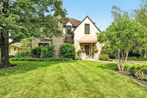 95 S Stanwood Rd, Bexley, OH 43209