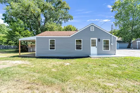 7082 Norwood Dr, Grove City, OH 43123