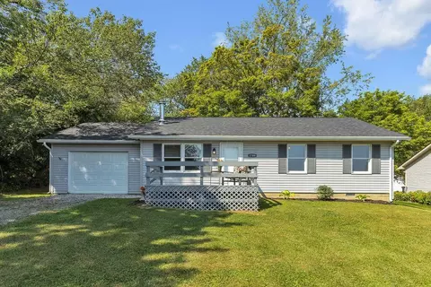 1709 Apple Valley Dr, Howard, OH 43028