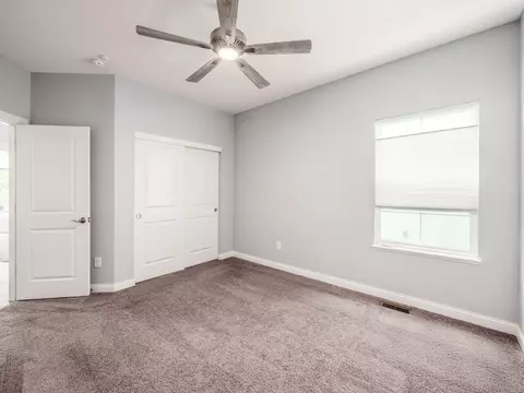 Bedroom - 5524 Eva Loop N, Dublin, OH 43016 photo 4 of 10